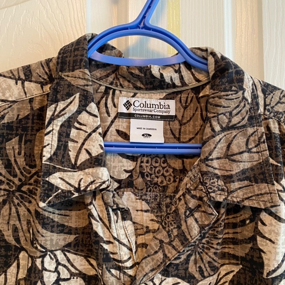 BUY 2 ITEMS GET 1 FREE - Columbia Brown Tropical Short Sleeve Shirt Sz XL - Picture 2 of 5